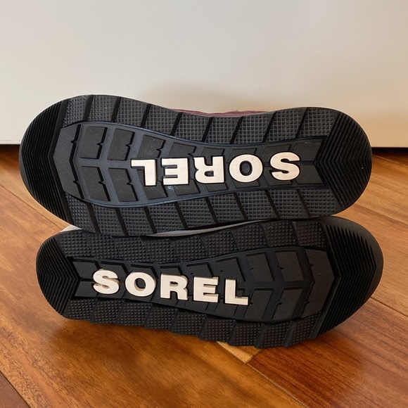 New UGG Whitney II Waterproof Sorel Boots w/ Pull Ties and Faux Fur Lining - Picture 4 of 6